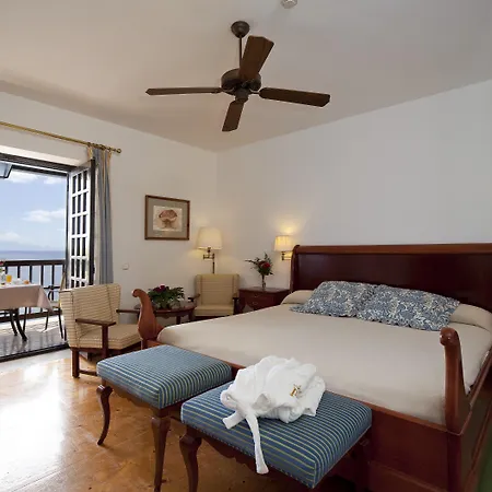 Отель De La Gomera 4*